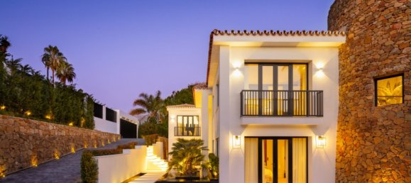 5 bedrooms Villa in Marbella, Spain No. 110344 33
