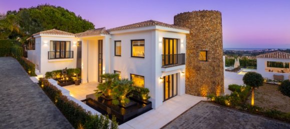 5 bedrooms Villa in Marbella, Spain No. 110344 31