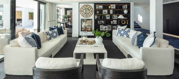 5 bedrooms Villa in Marbella, Spain No. 110344 11