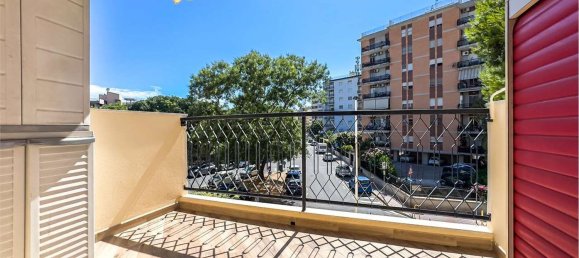 5 Schlafzimmer Wohnung in Cagliari, Italy, Nr. 355047 11