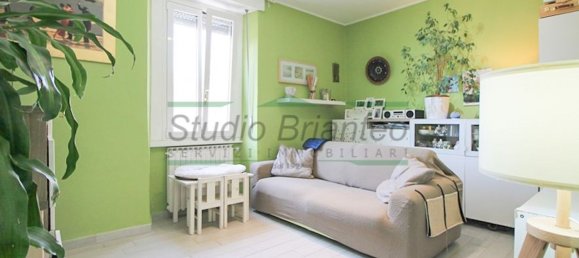 2غرفة شقة في Carate Brianza, Italy رقم 314703 12