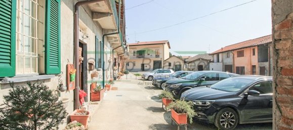 2غرفة شقة في Carate Brianza, Italy رقم 314703 10