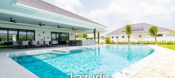 4 bedrooms Villa in Pran Buri, Thailand No. 13200 2