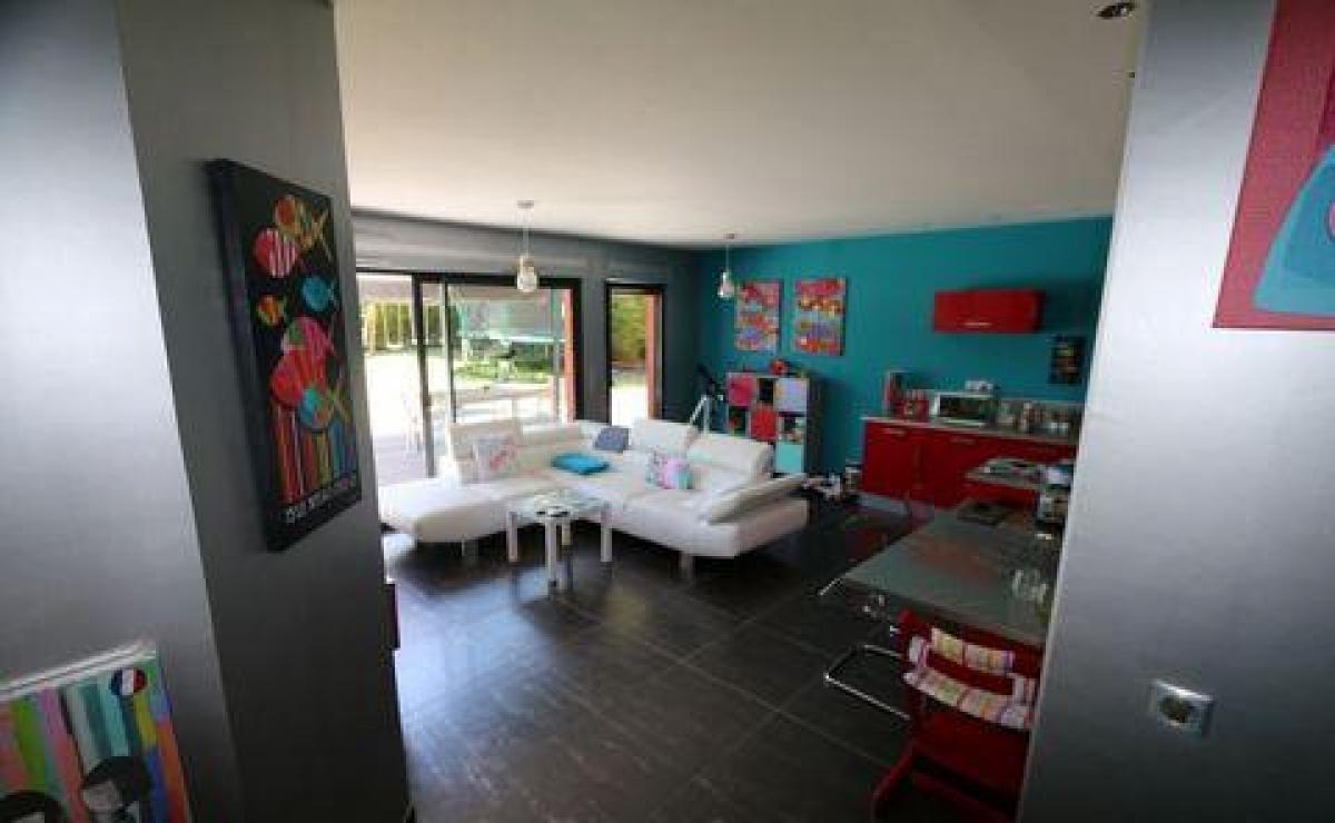 3 bedrooms House in Vendome, France No. 11636