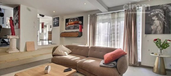 5 chambres Maison à Savonnières, France No. 217652 3