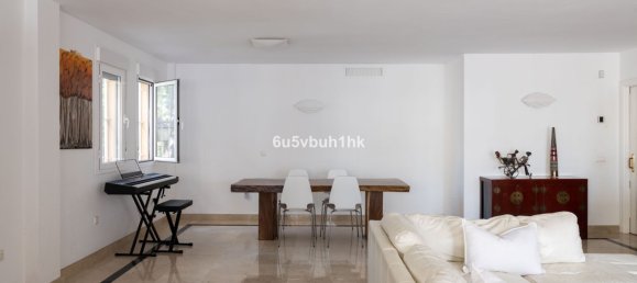 4 bedrooms Apartment in Marbella, Spain No. 147006 8