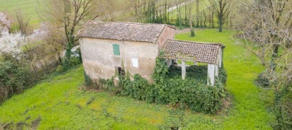 5 rooms House in Carpi, Italy No. 225911 3