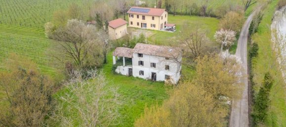 5 rooms House in Carpi, Italy No. 225911 14