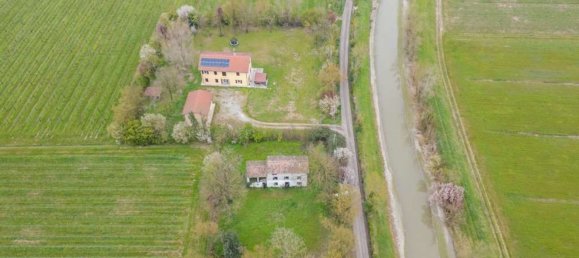 5 rooms House in Carpi, Italy No. 225911 21