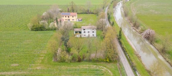 5 rooms House in Carpi, Italy No. 225911 16