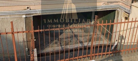 1-salle Garage à Albenga, Italy No. 25017 3