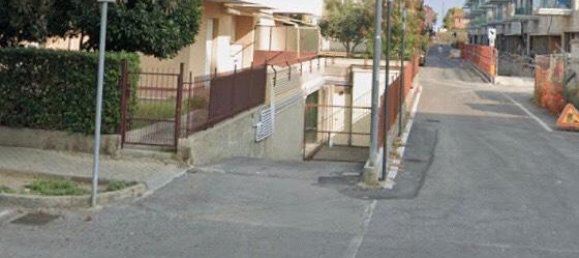 1-salle Garage à Albenga, Italy No. 25017 4