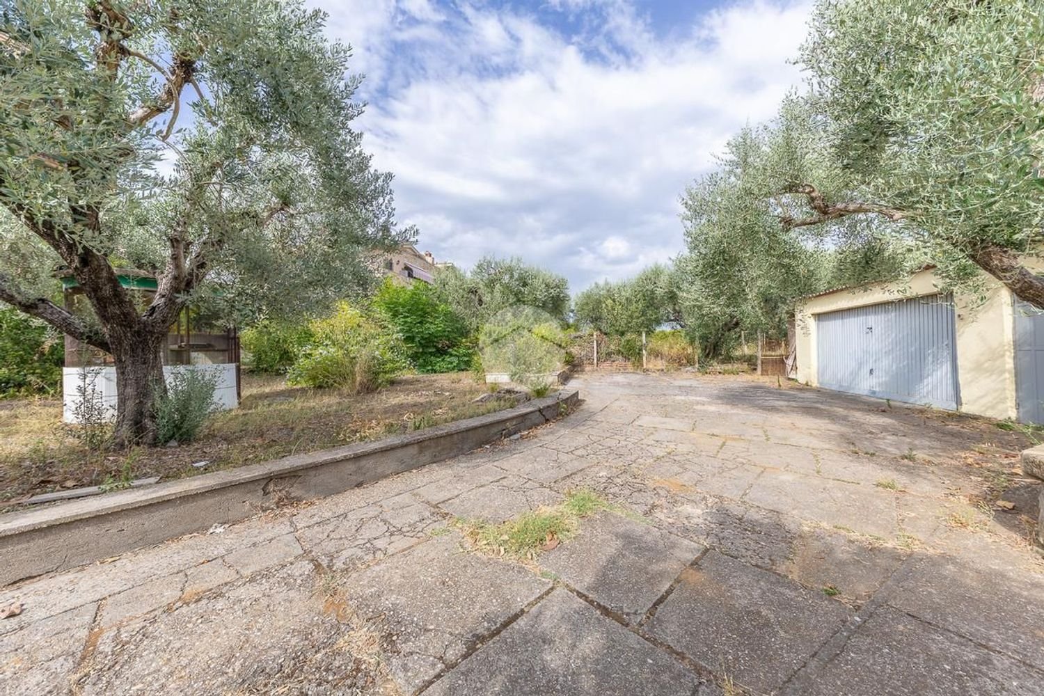 1350m² Land in Rome, Italy No. 281191
