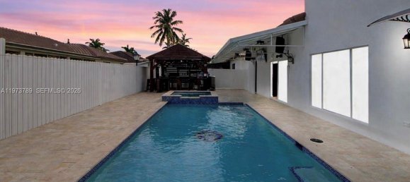4 Schlafzimmer Villa in Miami, USA, Nr. 614442 25