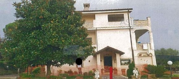 5-Zimmer Wohnung in Genzano di Roma, Italy, Nr. 272406 13