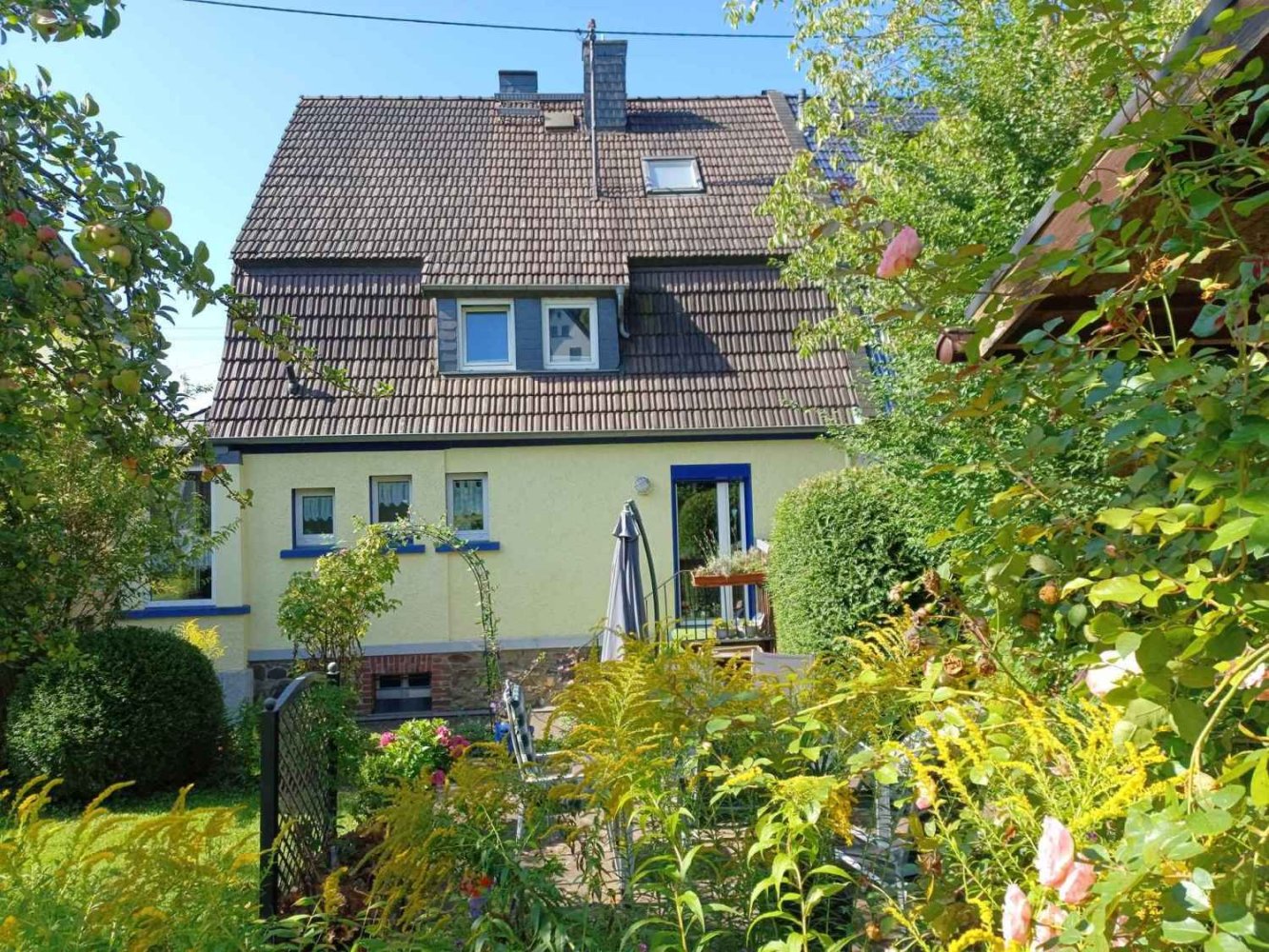 2 Schlafzimmer Stadthaus in Altenkirchen, Germany, Nr. 132302