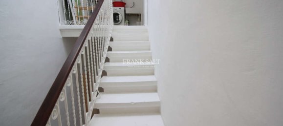 3 bedrooms Townhouse in Sliema, Malta No. 8864 16