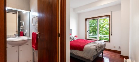 3 bedrooms Apartment in Espinho, Portugal No. 257054 3