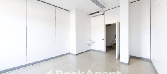 5 rooms Commercial property in Genoa, Italy No. 272206 20