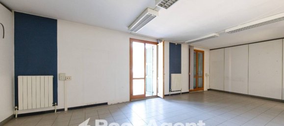 5 rooms Commercial property in Genoa, Italy No. 272206 22
