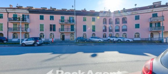 5 rooms Commercial property in Genoa, Italy No. 272206 4