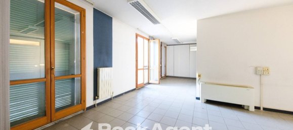 5 rooms Commercial property in Genoa, Italy No. 272206 21