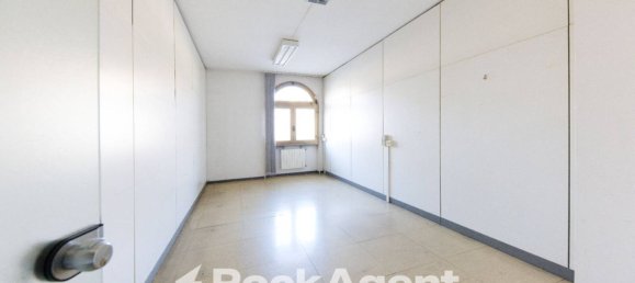 5 rooms Commercial property in Genoa, Italy No. 272206 14