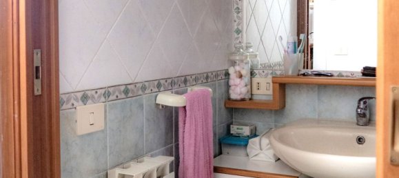3 rooms House in Pomezia, Italy No. 158086 9