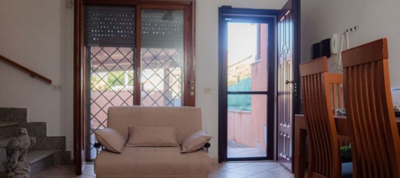 3 rooms House in Pomezia, Italy No. 158086 5