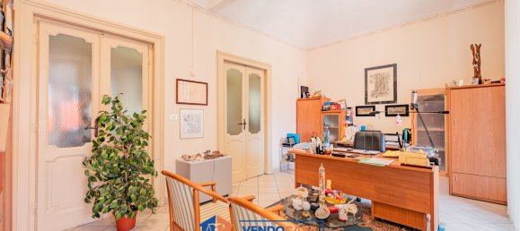 Квартира с 3 комнатами в Кунео, Италия № 374407 8