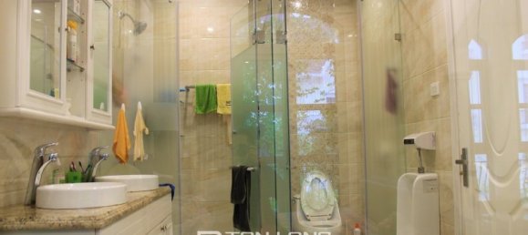 Villa de 4 dormitorios en Long Bien, Vietnam No. 834 12