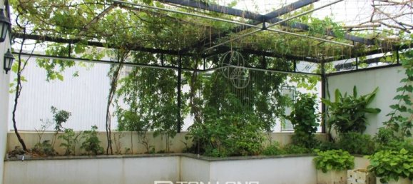 Villa de 4 dormitorios en Long Bien, Vietnam No. 834 24