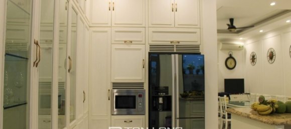 Villa de 4 dormitorios en Long Bien, Vietnam No. 834 4