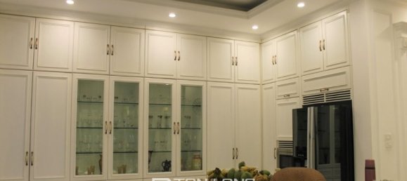 Villa de 4 dormitorios en Long Bien, Vietnam No. 834 8