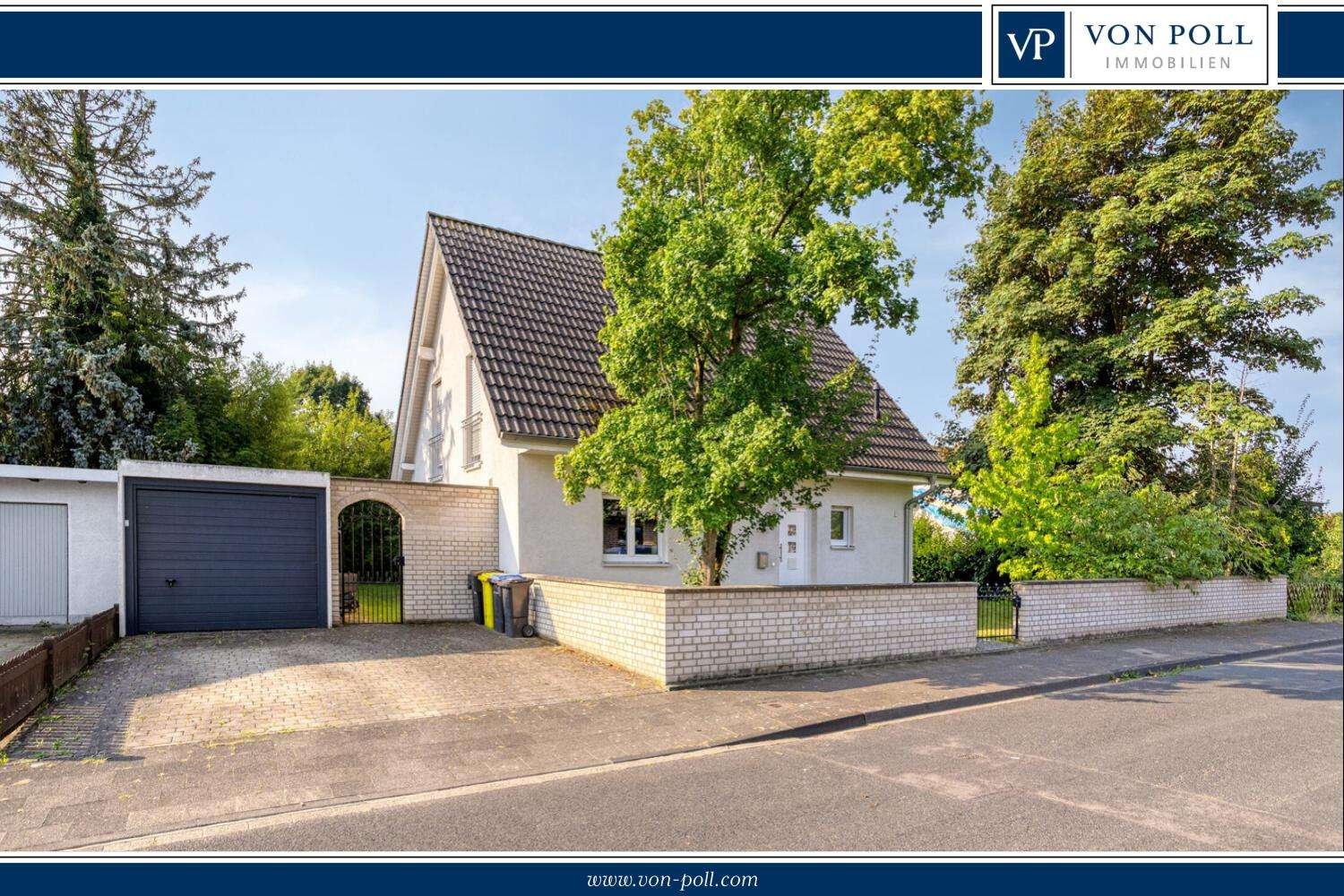 3 bedrooms House in Dusseldorf, Germany No. 306303