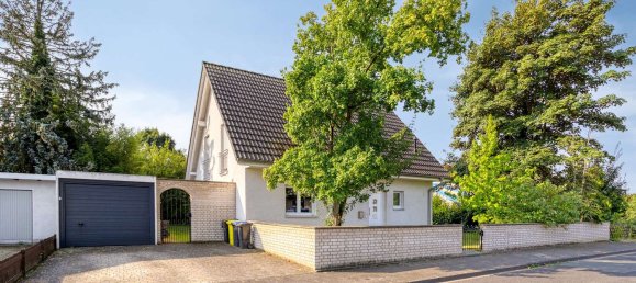 3 bedrooms House in Dusseldorf, Germany No. 306303 2