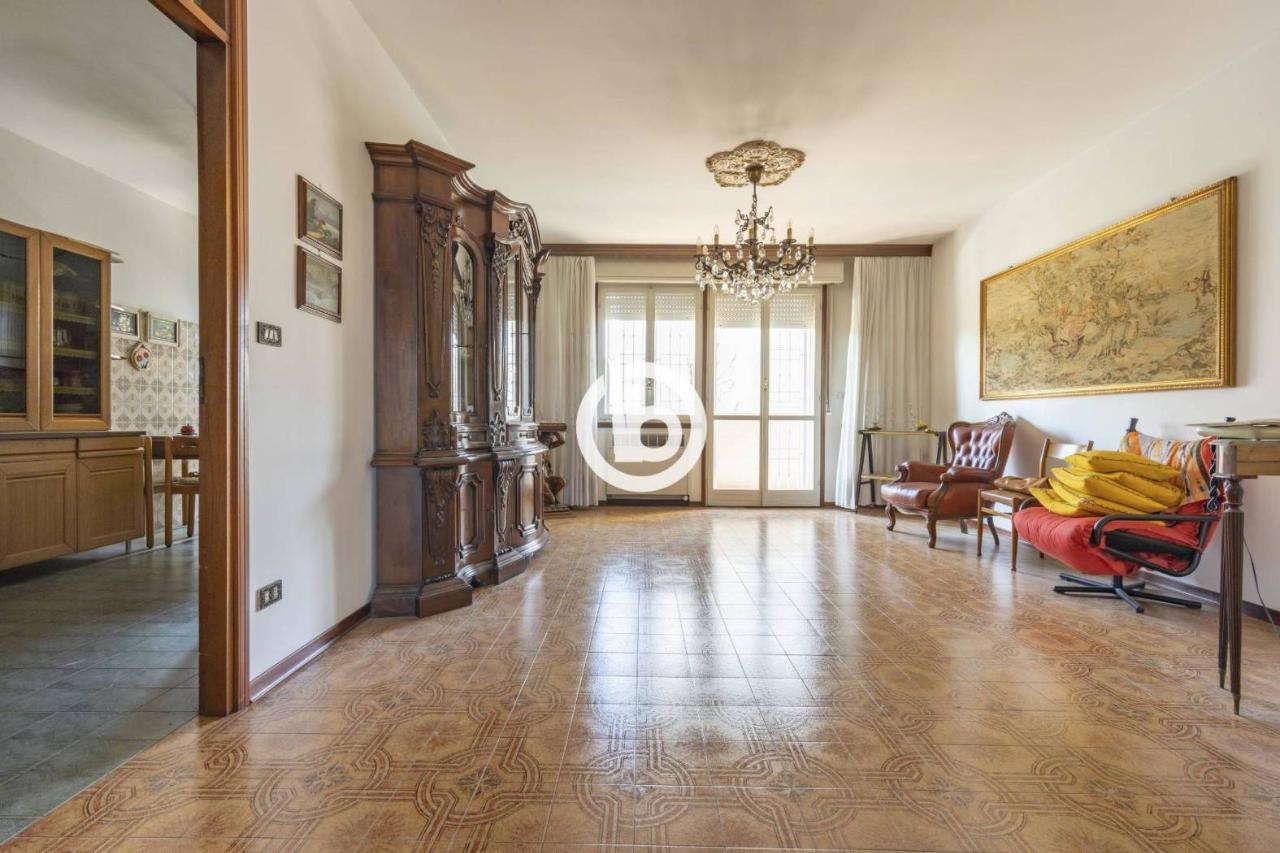 4-Zimmer Wohnung in Bologna, Italy, Nr. 33030