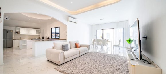 5 bedrooms Villa in Pattaya, Thailand No. 71998 5