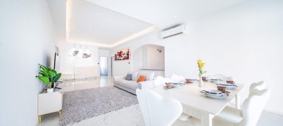 5 bedrooms Villa in Pattaya, Thailand No. 71998 3