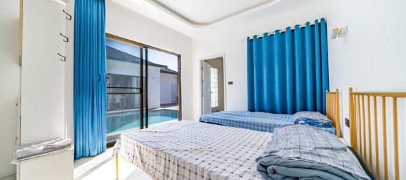 5 bedrooms Villa in Pattaya, Thailand No. 71998 12