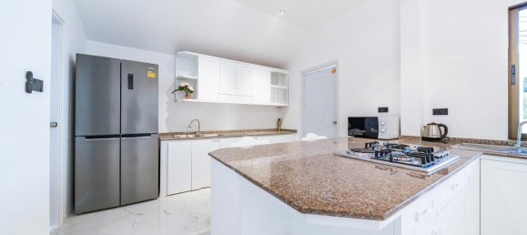 5 bedrooms Villa in Pattaya, Thailand No. 71998 7