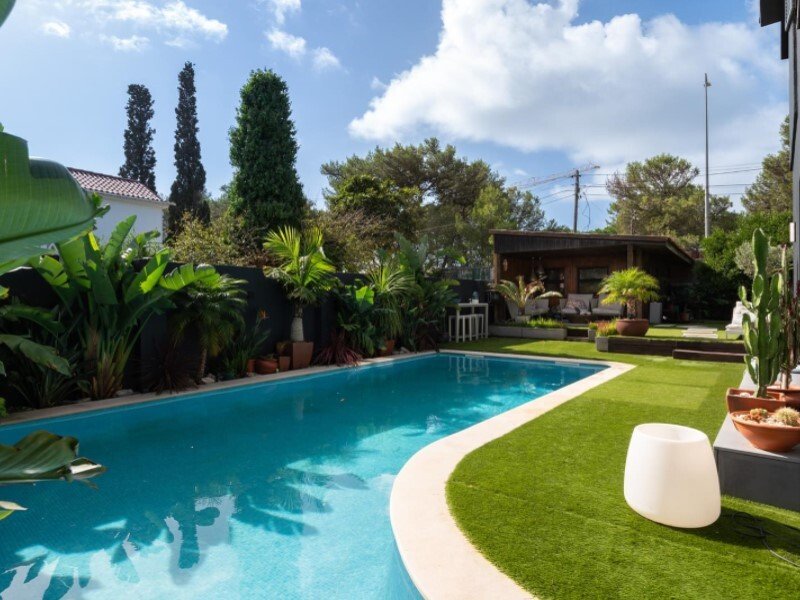 5 bedrooms Villa in Cascais, Portugal No. 319742