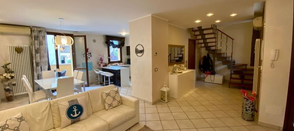 Дуплекс с 4 спальнями в Морчано ди Романья, Италия № 327162 21