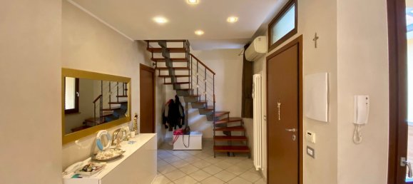 Дуплекс с 4 спальнями в Морчано ди Романья, Италия № 327162 17