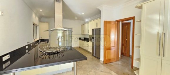 4 bedrooms Villa in Almancil, Portugal No. 99469 12