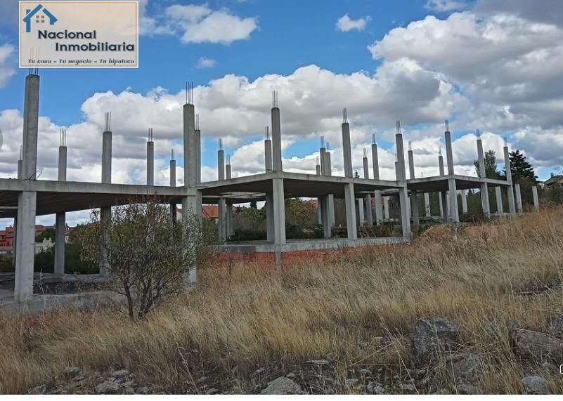 3274m² Land in Segovia, Spain No. 77284