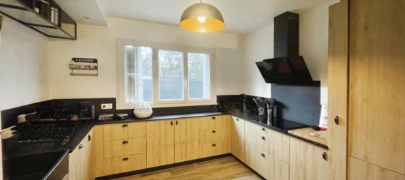 4 bedrooms House in Romorantin-Lanthenay, France No. 159102 6