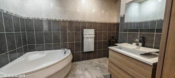 3 Schlafzimmer Haus in Aulnay-sous-Bois, France, Nr. 360128 7