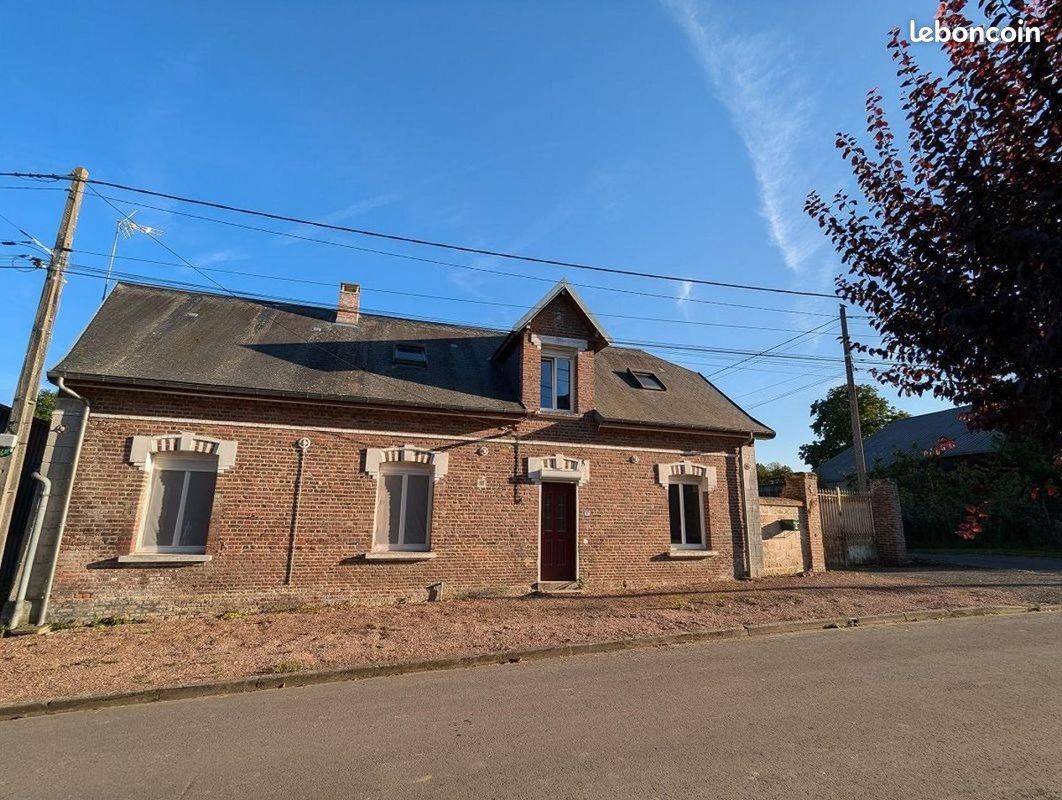 3 bedrooms House in Peronne, France No. 252437