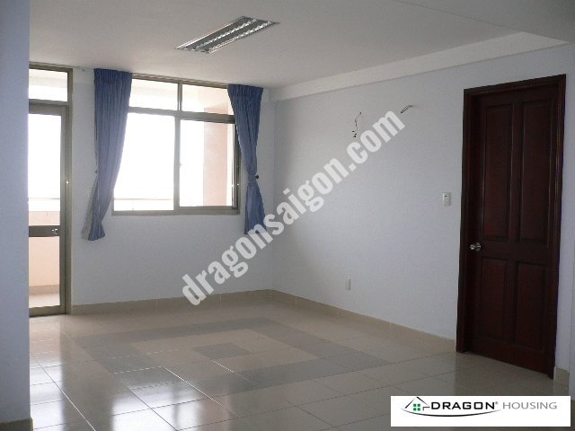 92m² Apartment in District 3, Vietnam No. 11372